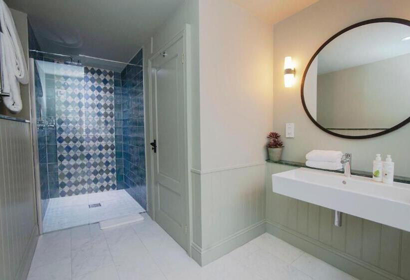 בית מלון כפרי The King's Arms