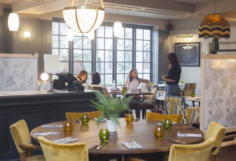 בית מלון כפרי The King's Arms