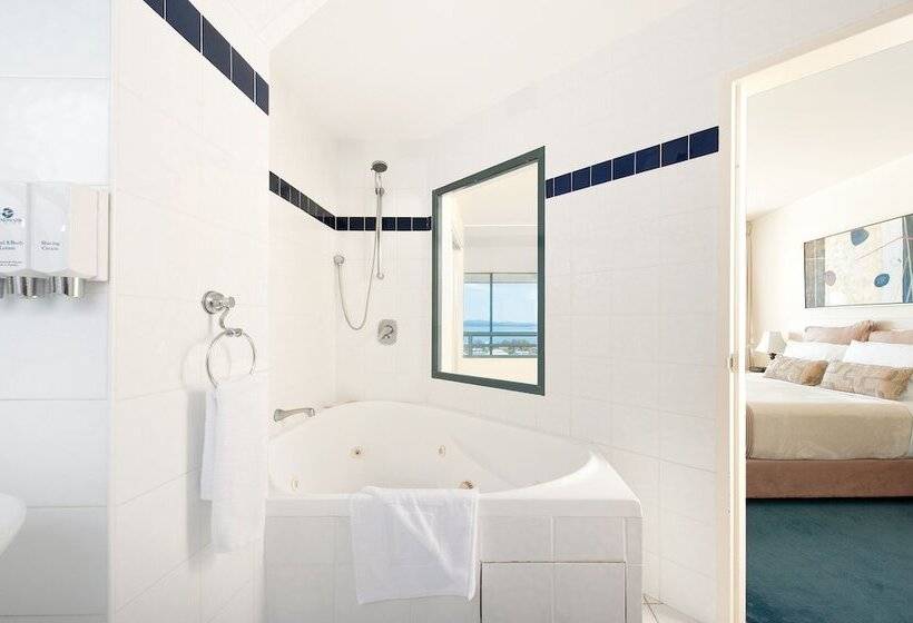 هتل Landmark Resort