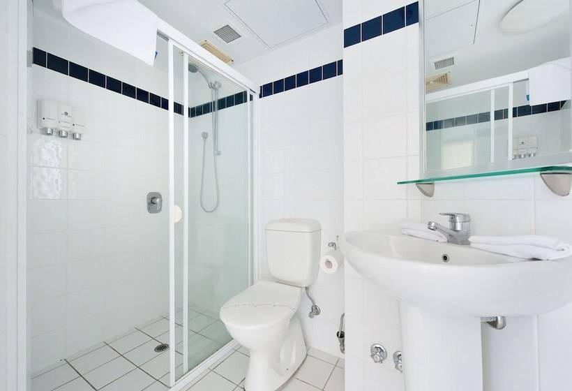 هتل Landmark Resort