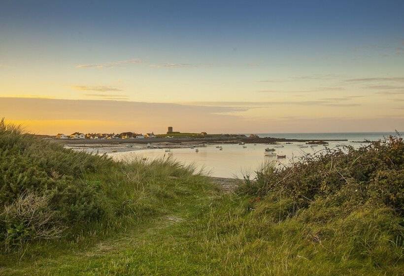 בית מלון כפרי The Peninsula