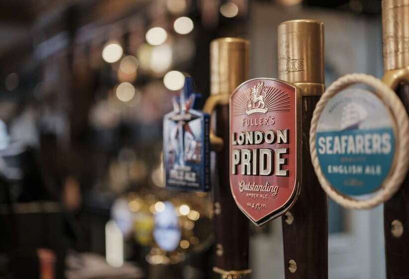 호텔 The Sanctuary House