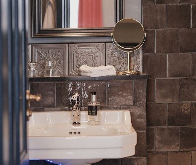 호텔 The Sanctuary House