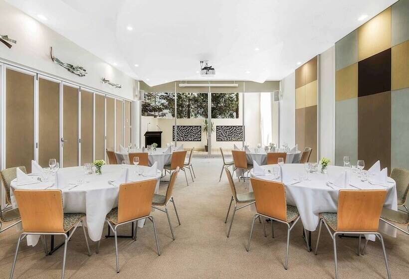 هتل The Sebel Maroochydore