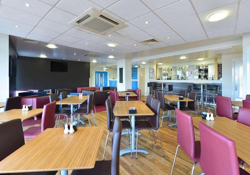 בית מלון כפרי Travelodge Haverhill