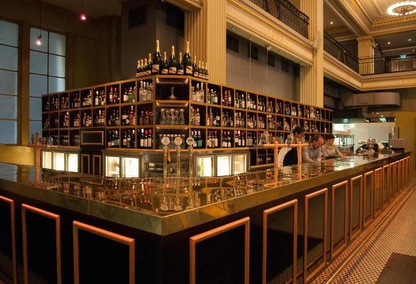 Hotel Treasury On Collins