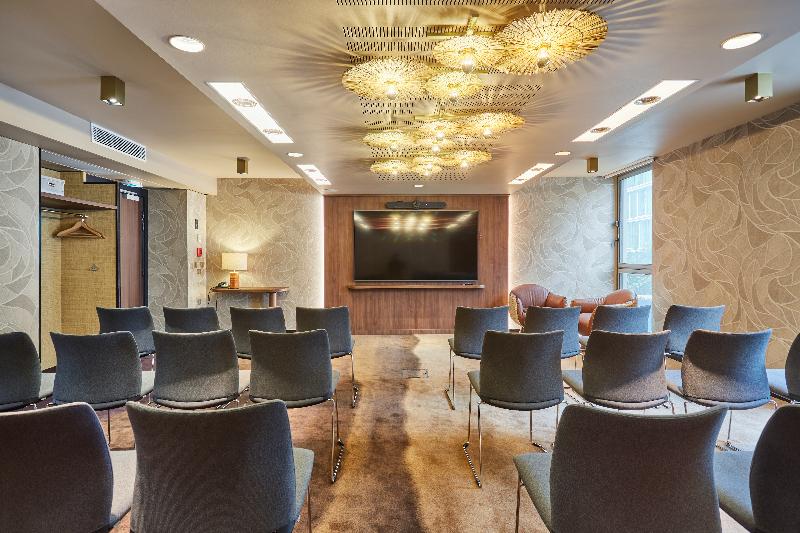 فندق Voco Paris   Porte De Clichy, An Ihg