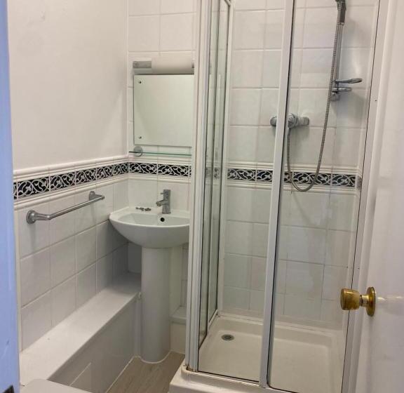 Waters Edge Hotel Torquay