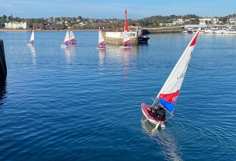 Waters Edge Hotel Torquay