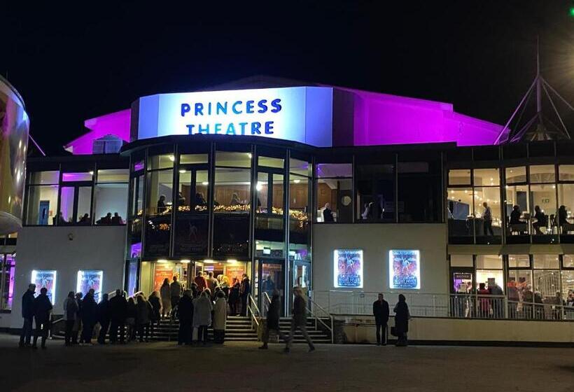 Waters Edge Hotel Torquay