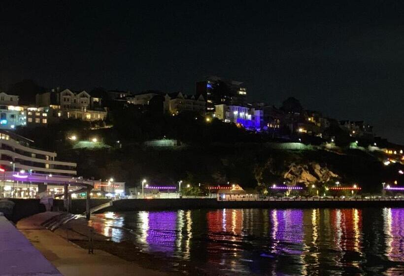Waters Edge Hotel Torquay