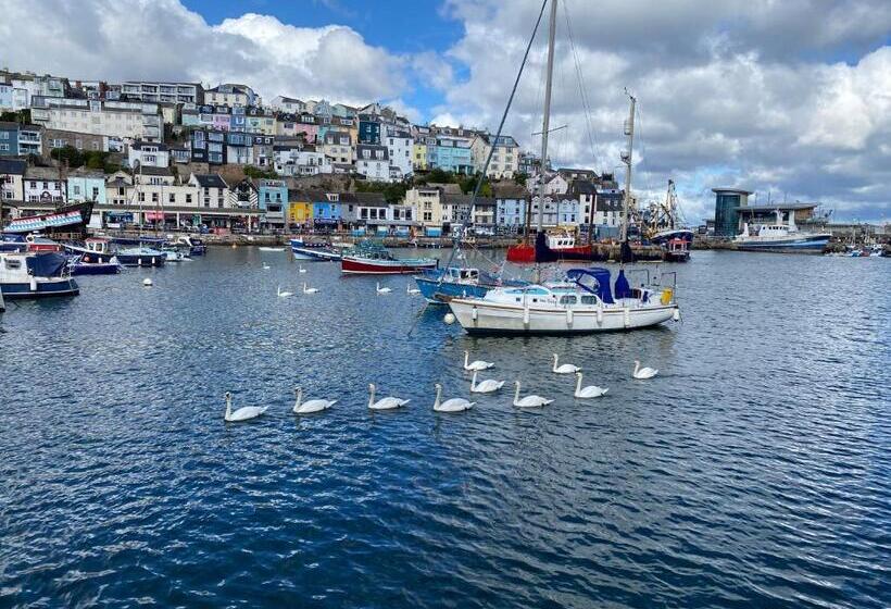 Waters Edge Hotel Torquay