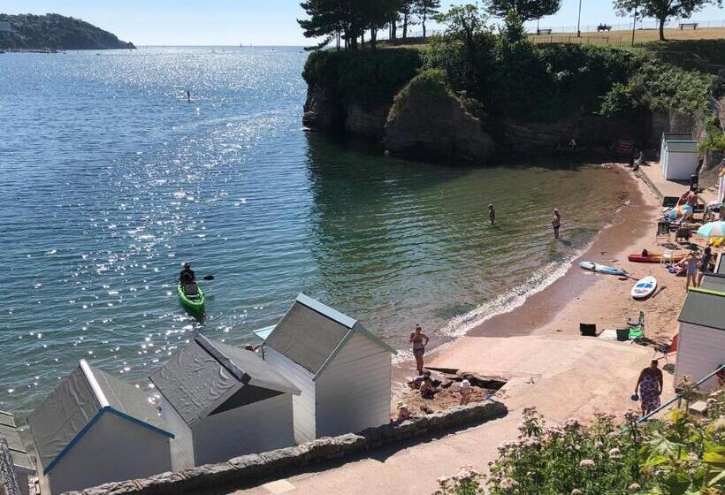 Waters Edge Hotel Torquay