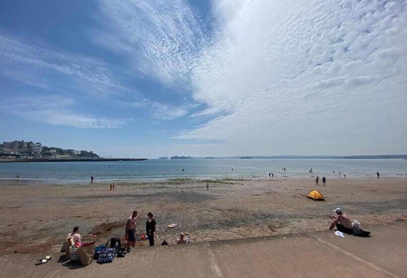 Waters Edge Hotel Torquay