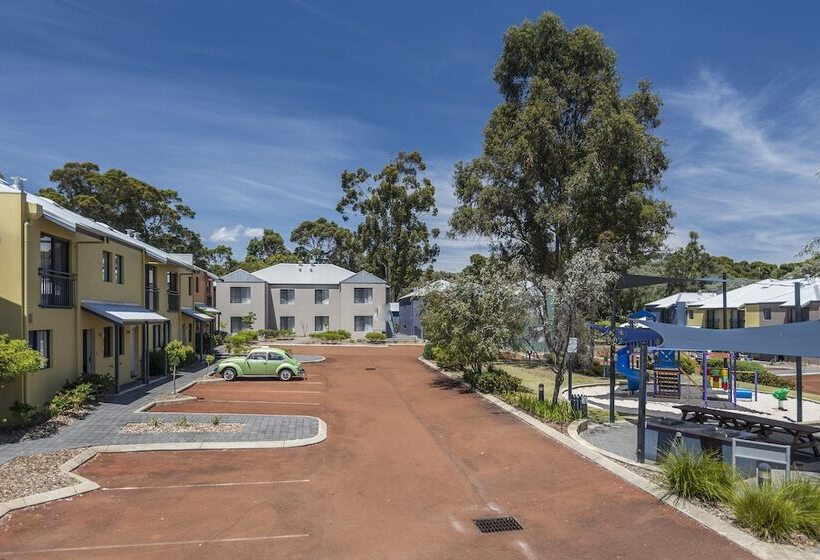Leeuwin Apartments
