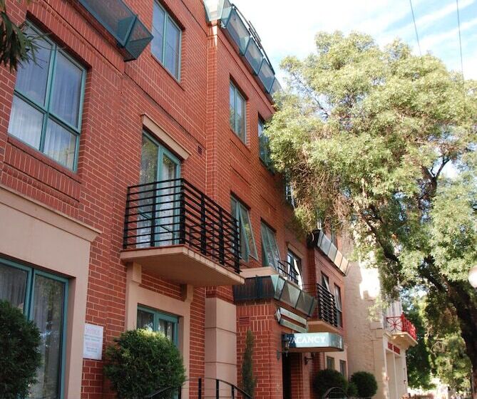 Majestic Tynte Street Apartments