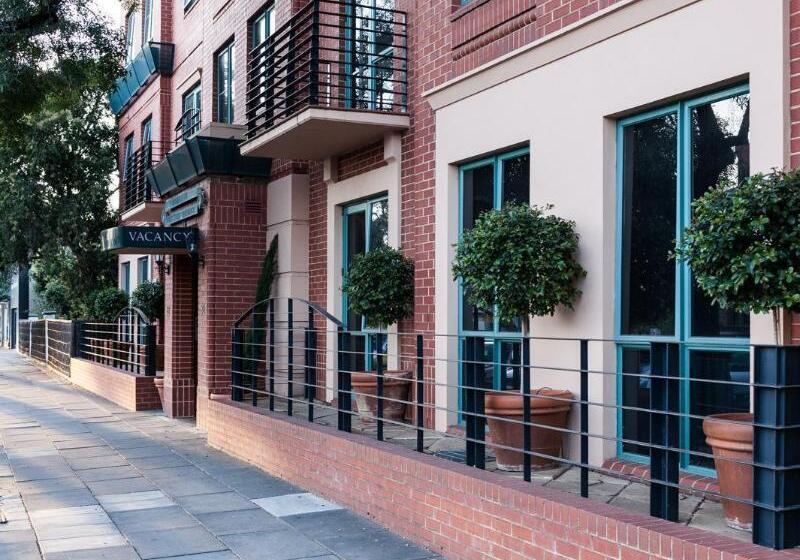 Majestic Tynte Street Apartments