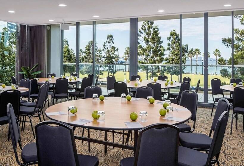 Novotel Geelong