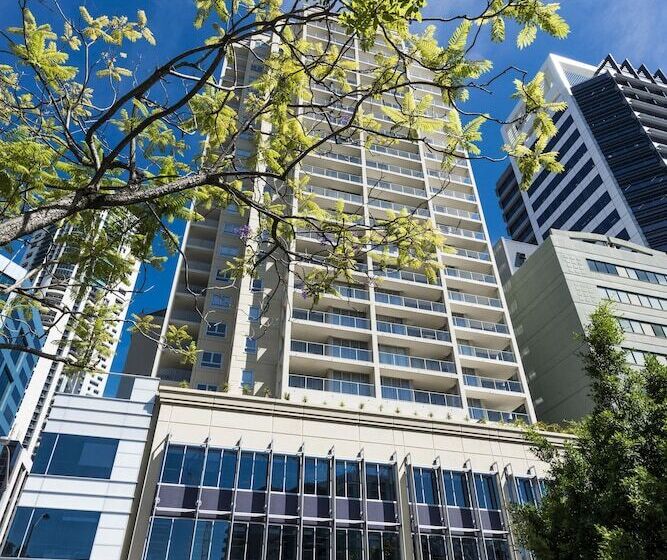 Oaks Brisbane Lexicon Suites