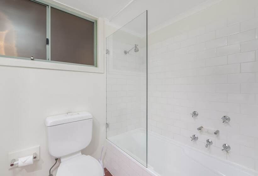 Oaks Sydney Goldsbrough Suites