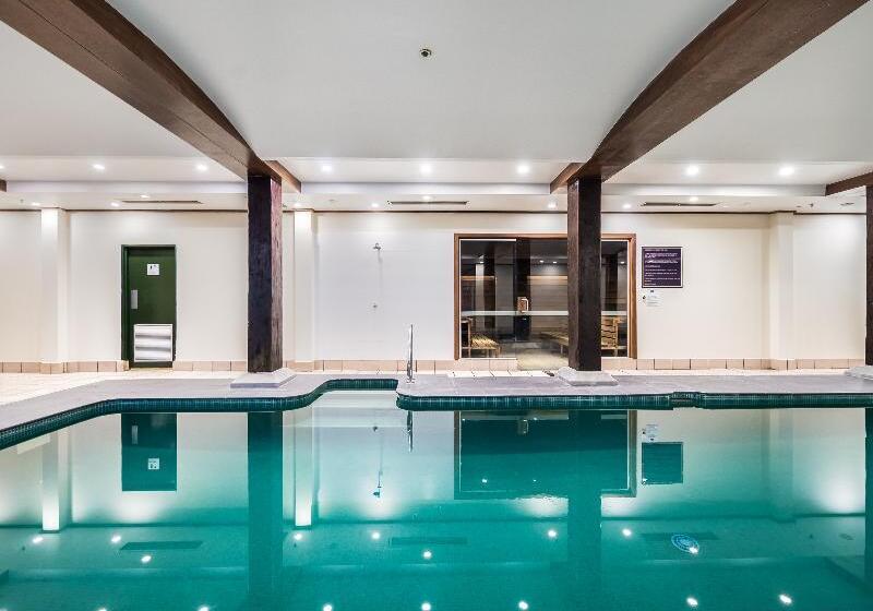 Oaks Sydney Goldsbrough Suites