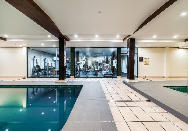 Oaks Sydney Goldsbrough Suites