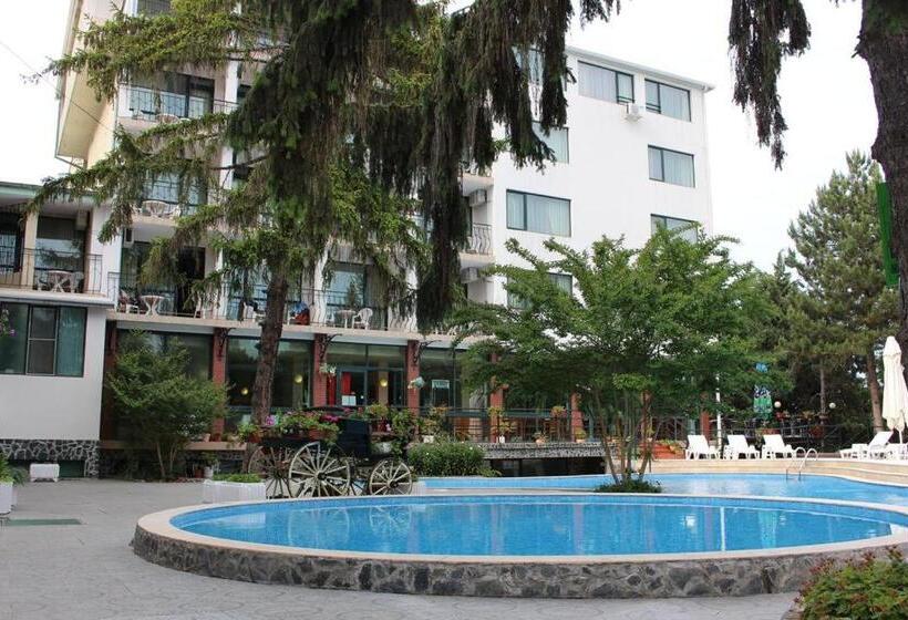 Park Hotel Briz All Inclusive & Free Parking