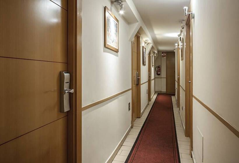 Hostal Inter Puerta del Sol