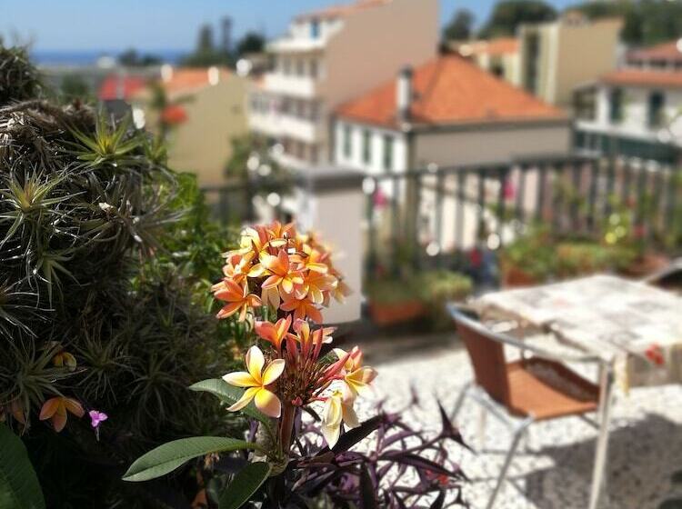 פנסיון Pensao Residencial Vila Teresinha