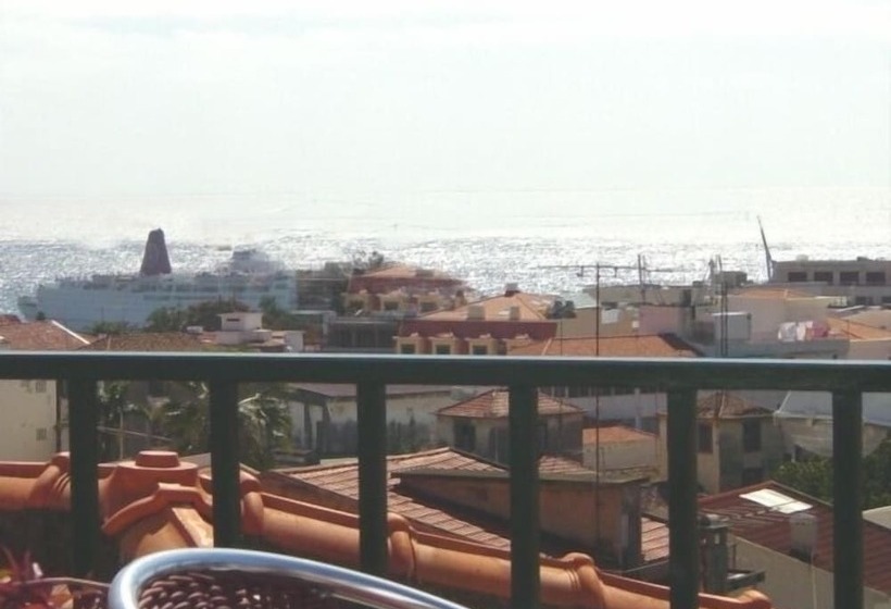 פנסיון Pensao Residencial Vila Teresinha