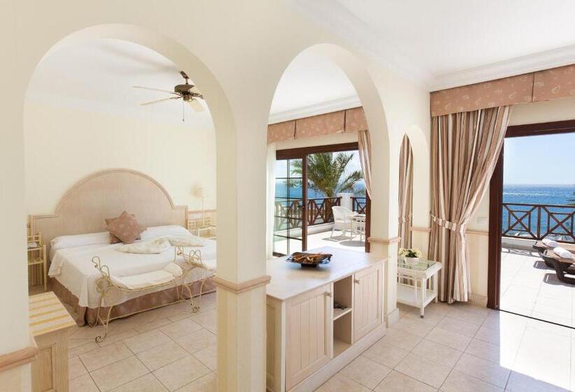 استراحتگاه Gran Castillo Tagoro Family & Fun Playa Blanca