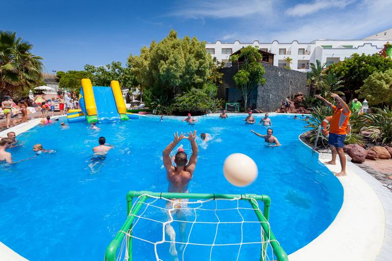 استراحتگاه Gran Castillo Tagoro Family & Fun Playa Blanca