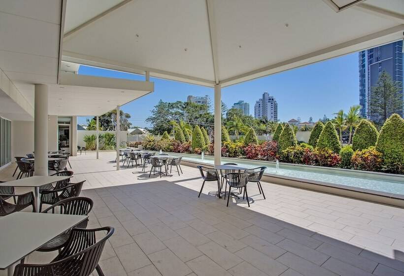 אתר נופש Mantra Twin Towns