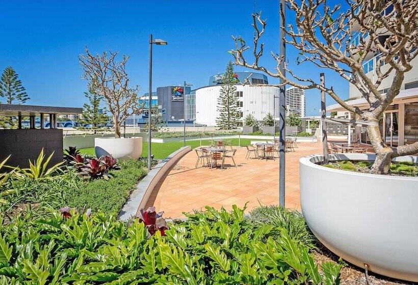 אתר נופש Mantra Twin Towns