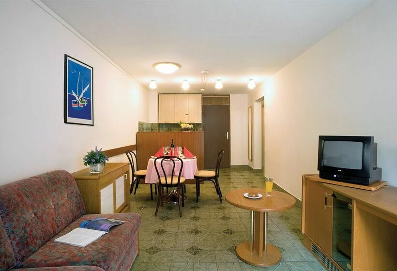 Albona Hotel & Residence