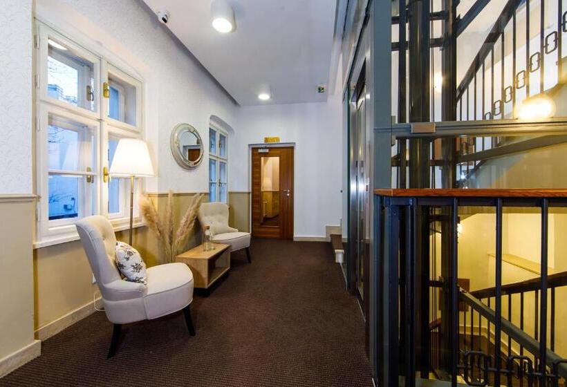 Beigli Hotel & Garden