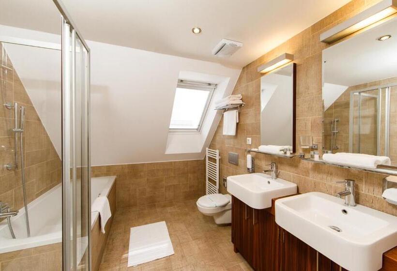 Beigli Hotel & Garden