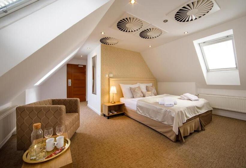 Beigli Hotel & Garden