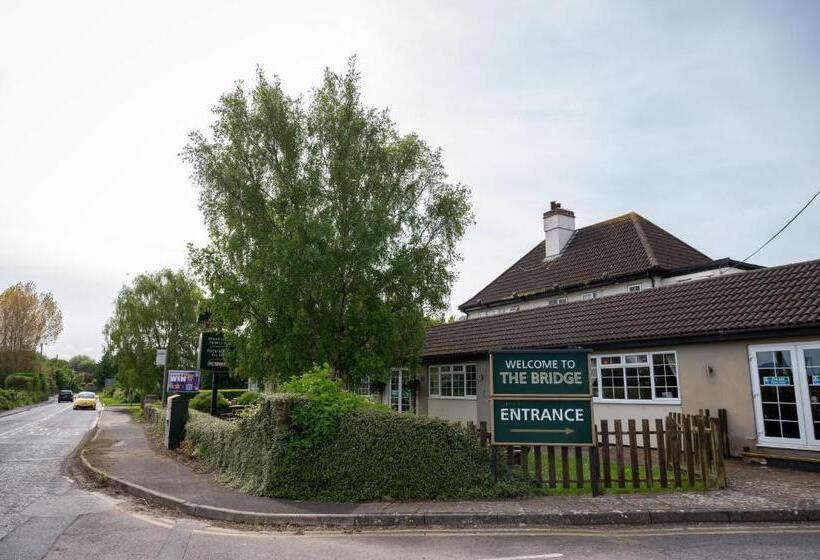 Bridge Inn