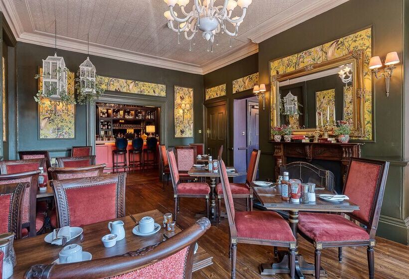 호텔 Clementine S Guest House