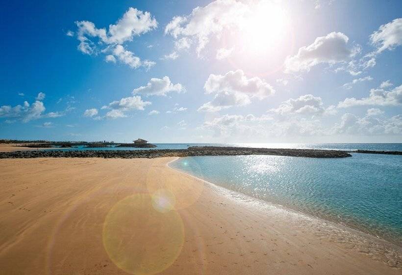 Elba Carlota Beach & Golf Resort