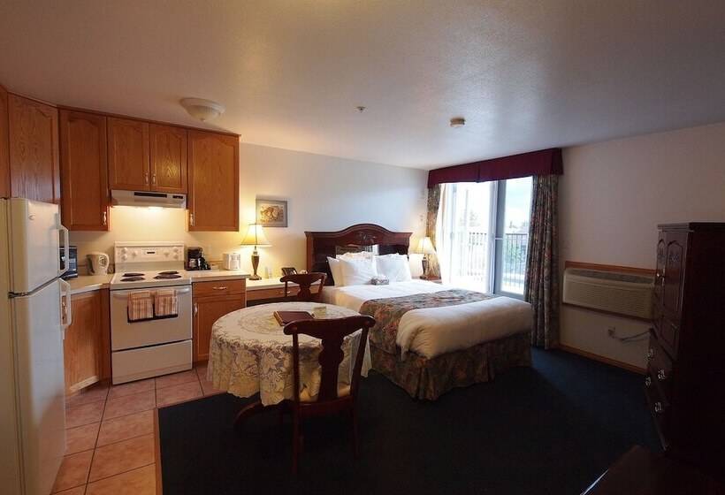 Executive House Suites Hotel & Conference Centre