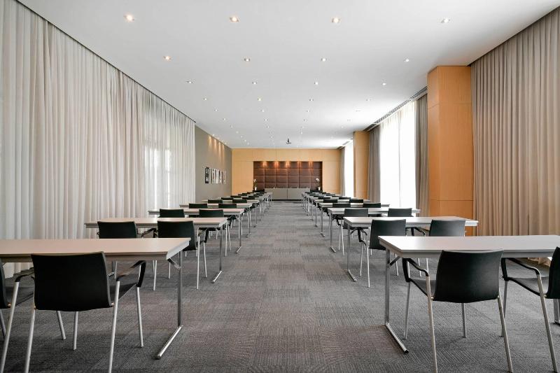 Ac Hotel Firenze By Marriott