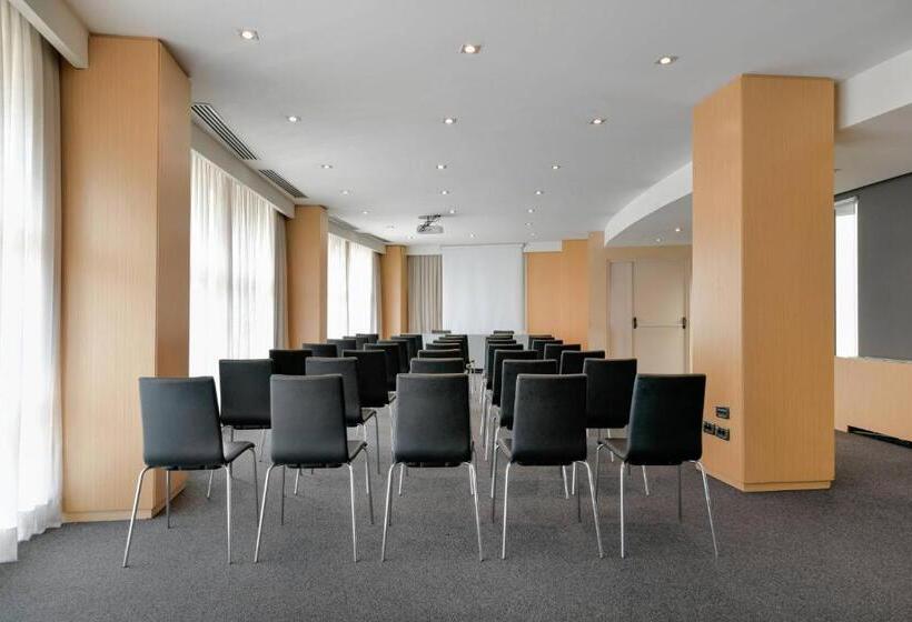 Ac Hotel Firenze By Marriott