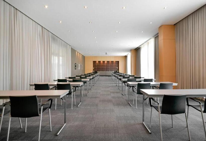 Ac Hotel Firenze By Marriott