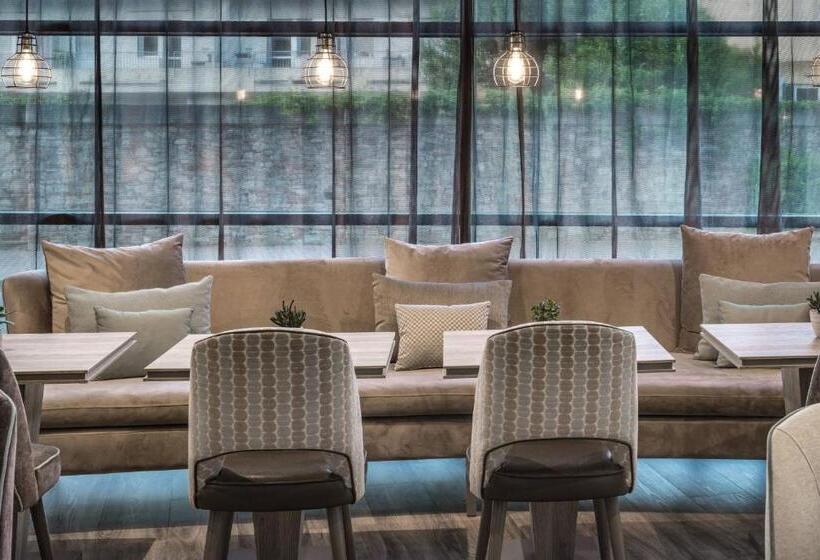 Ac Hotel Firenze By Marriott