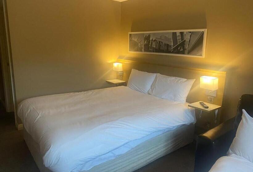 Отель Airport Inn & Spa Manchester