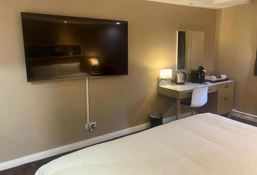 Отель Airport Inn & Spa Manchester