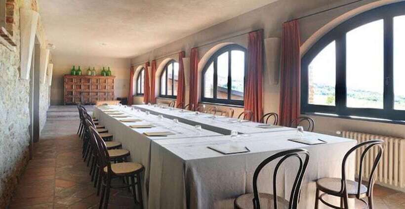 Отель Albergo L Ostelliere Villa Sparina Resort