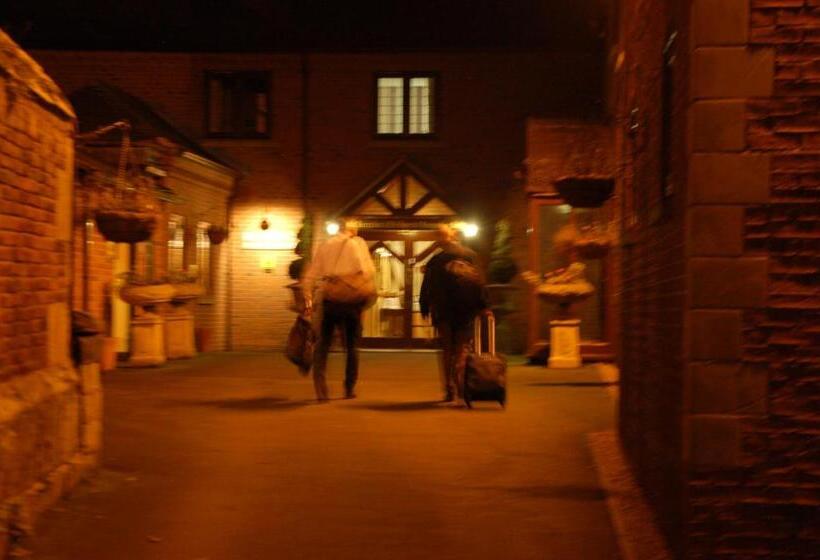 ホテル Albright Hussey Manor